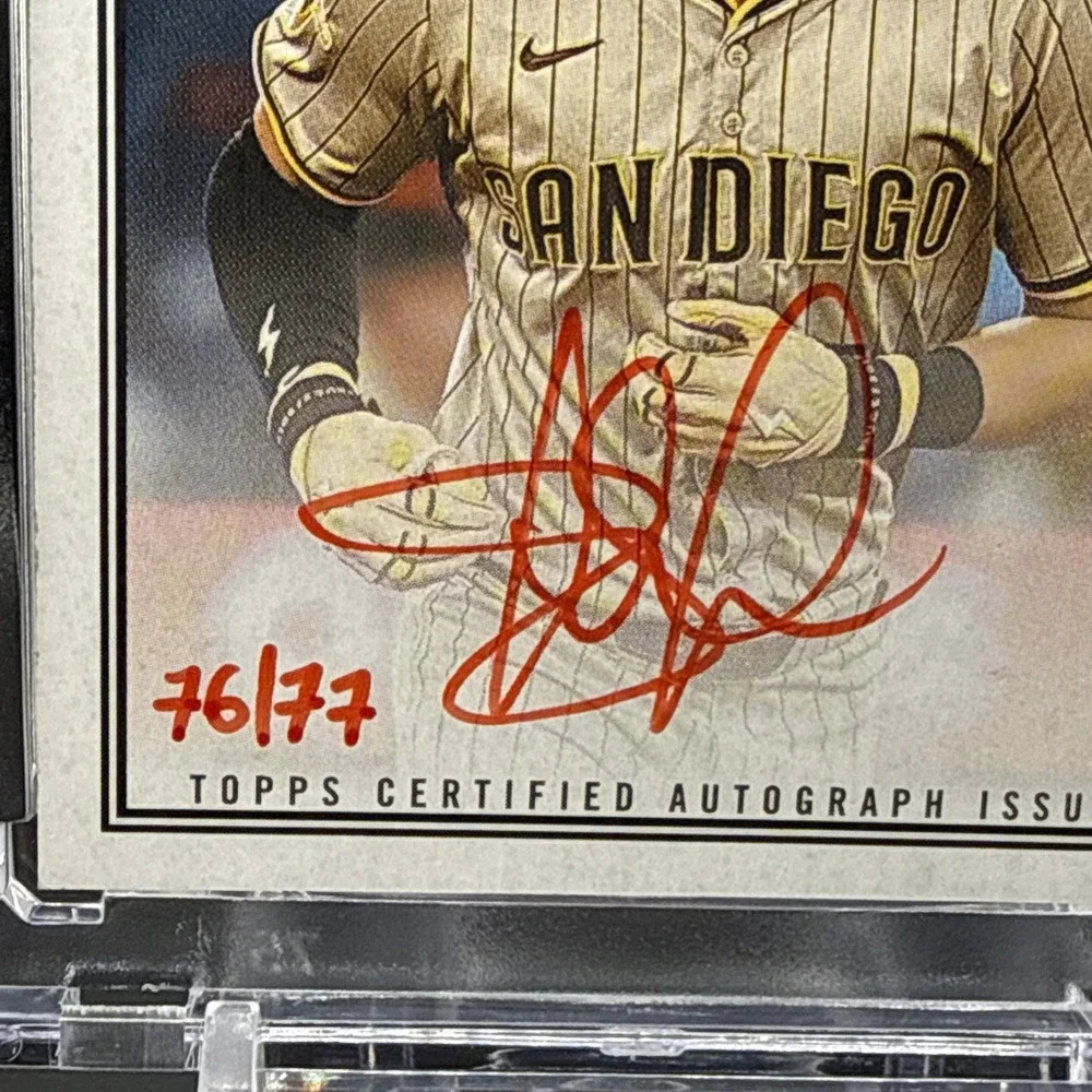 2026 Topps Heritage Fernando Tatis, Auto Red Ink 76/77 SSP